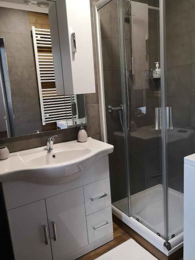 Fine Apartment In Centrum Of Slany With Aircondition Eksteriør billede